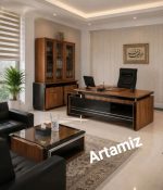 میز مدیریت لیندا